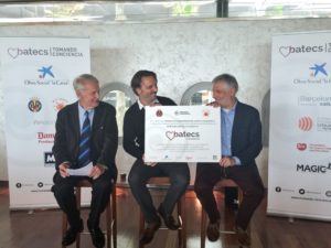 Lee más sobre el artículo La Asociación Barcelona Salud y la Fundación Tomando Conciencia impulsan la cardioprotección  del Villareal CF